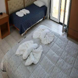 Mary Sofi Hotel Сталида Экстерьер фото
